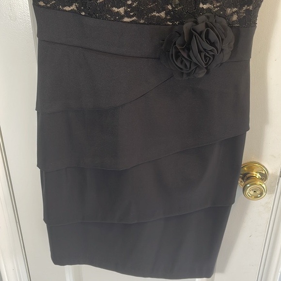 Connected women’s black sleeveless dress - Picture 3 of 10